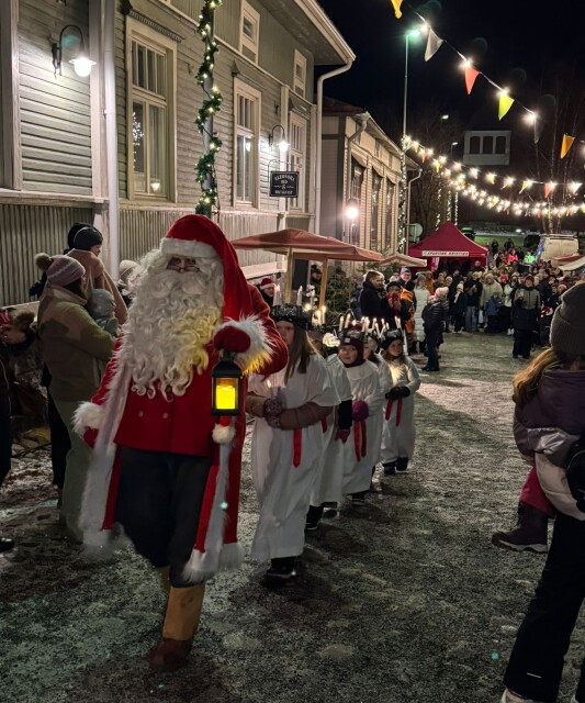 Joulupukki ja lucia Eleonora